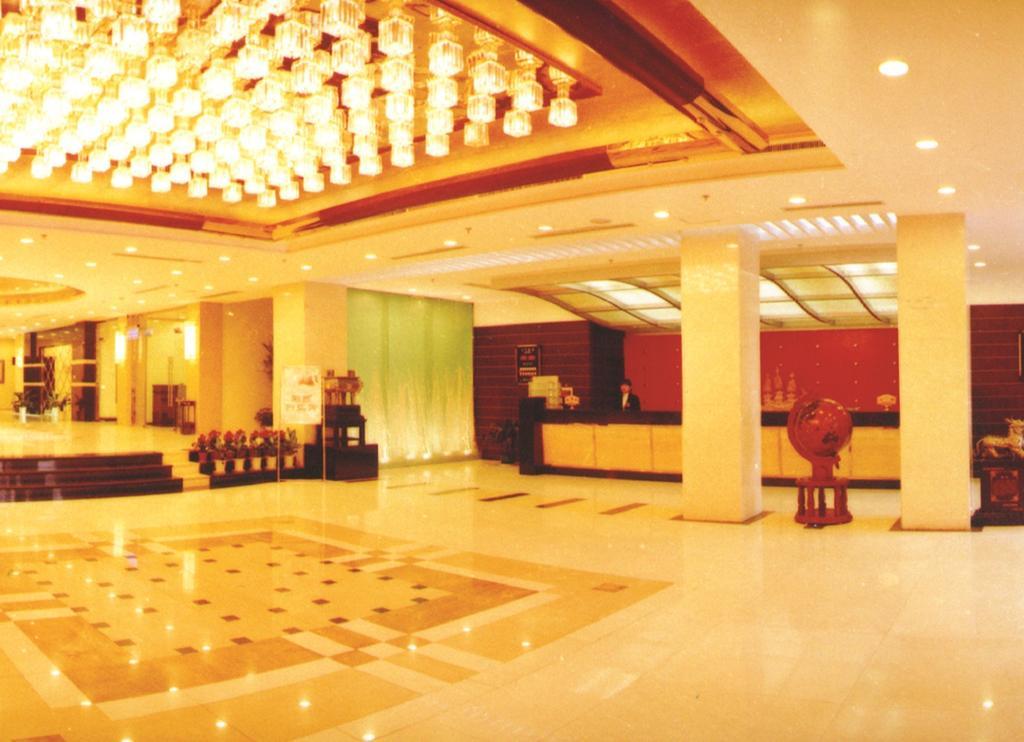 Datong Hongqi Grand Hotel エクステリア 写真